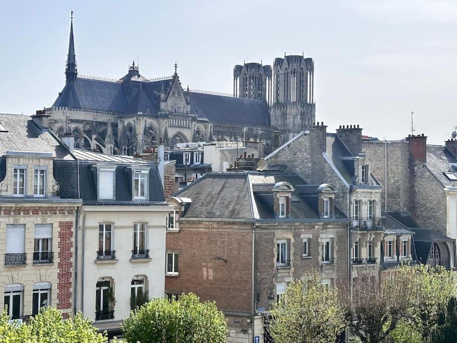Forum Champagne Grand T2 Climatise Vue Cathedrale Реймс Экстерьер фото